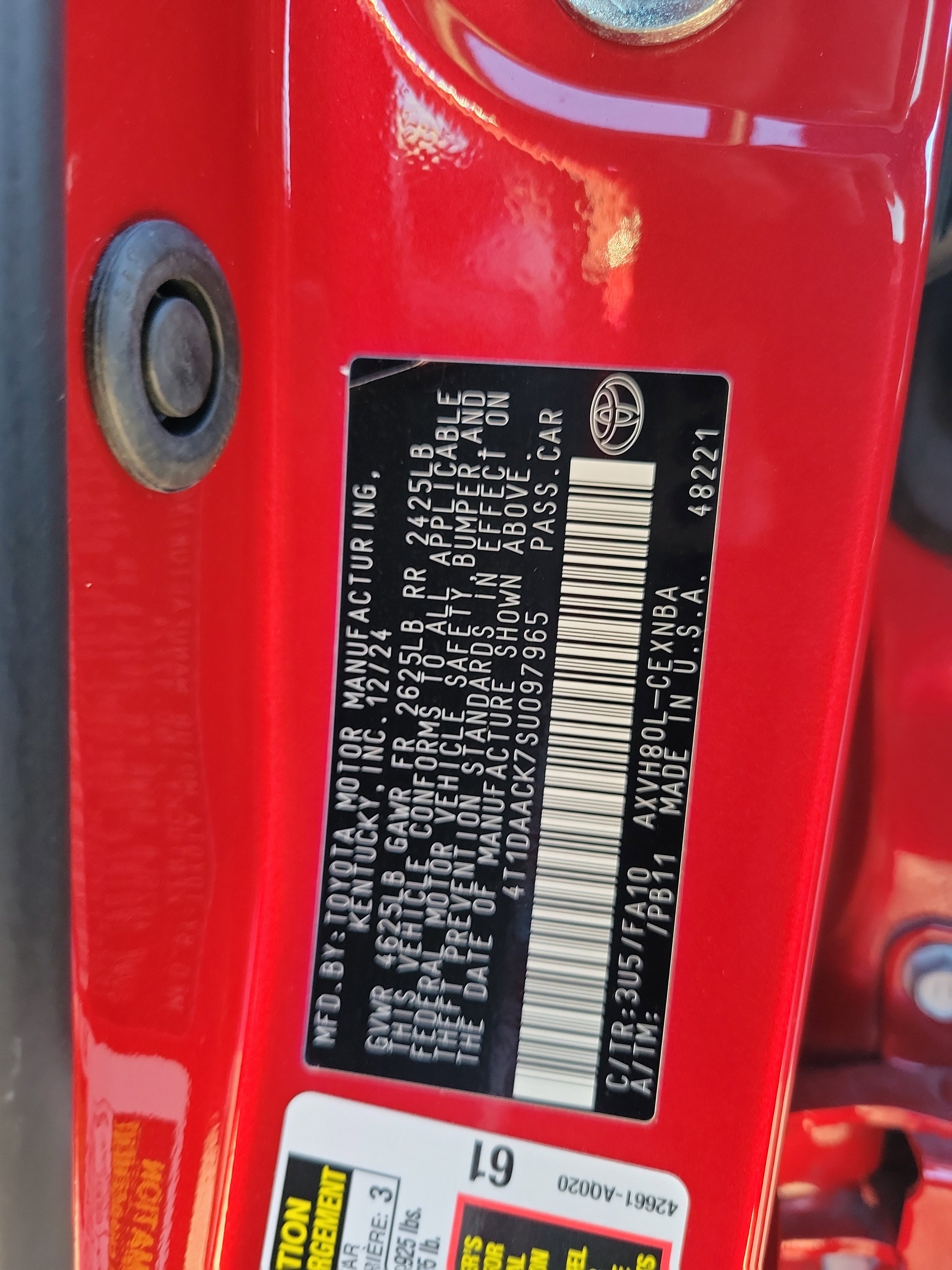 Used 2025 Toyota Camry LE image 30