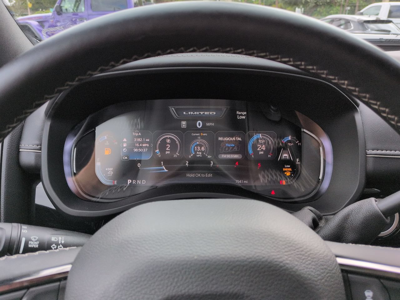 Used 2025 RAM 2500 Limited AWD/4WD image 28