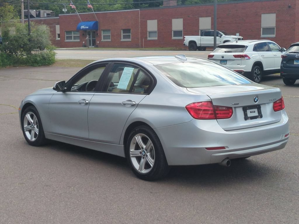 Used 2015 BMW 320i xDrive Sedan AWD/4WD image 6