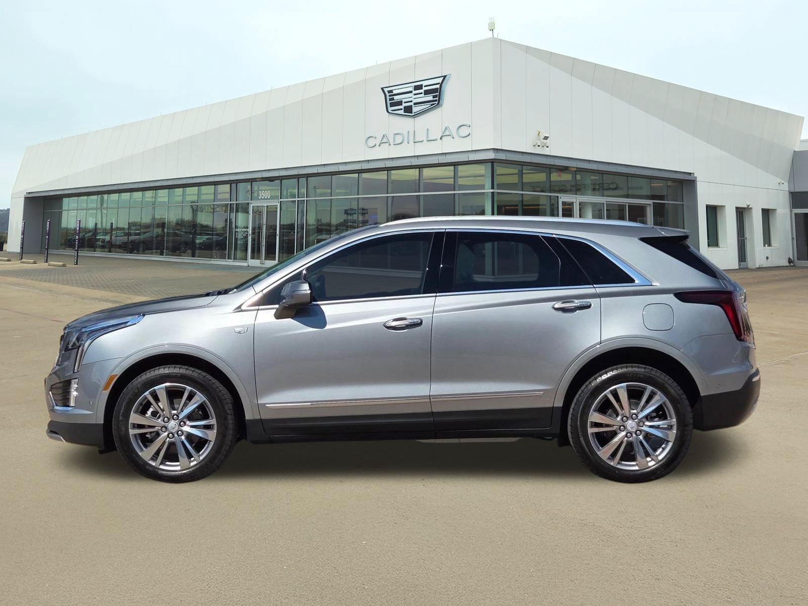 New 2026 Cadillac XT5 Premium Luxury w/ Driver Assist Package FWD image 3