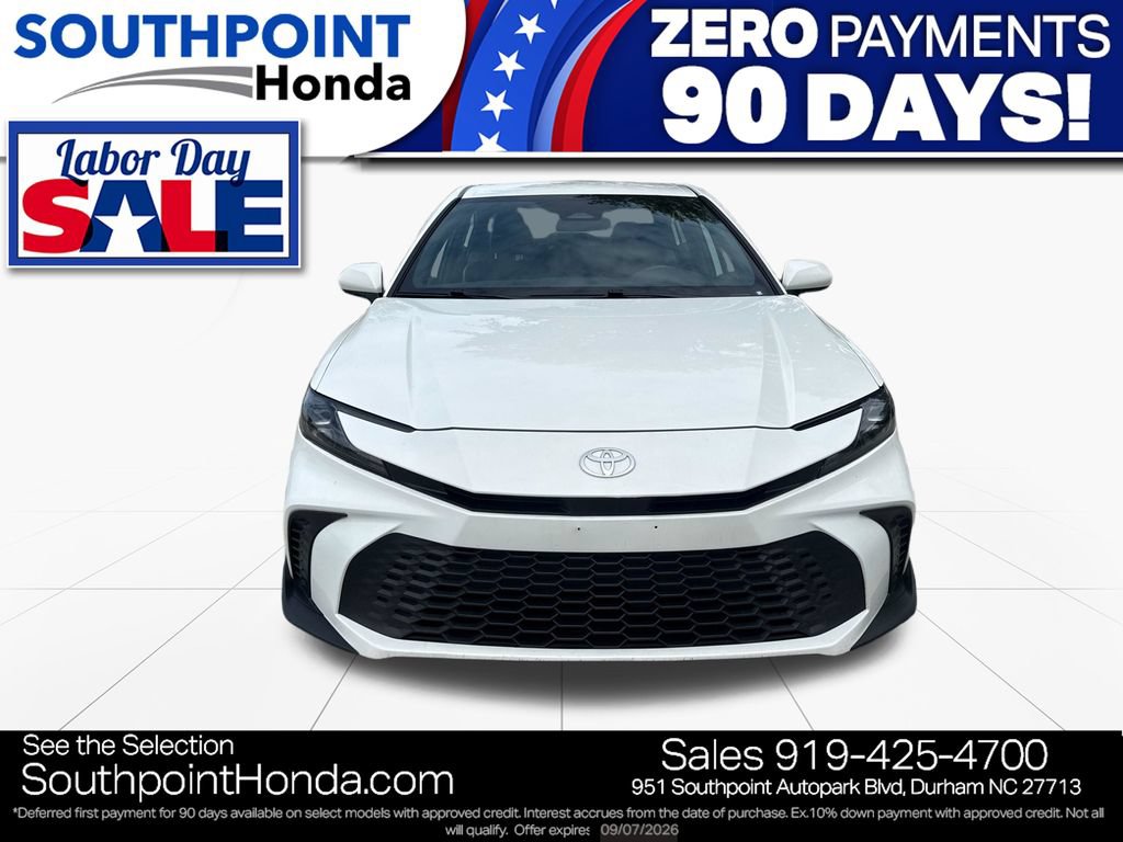 Used 2025 Toyota Camry SE FWD image 2