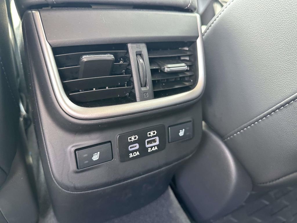 Certified 2025 Subaru Legacy Limited image 9