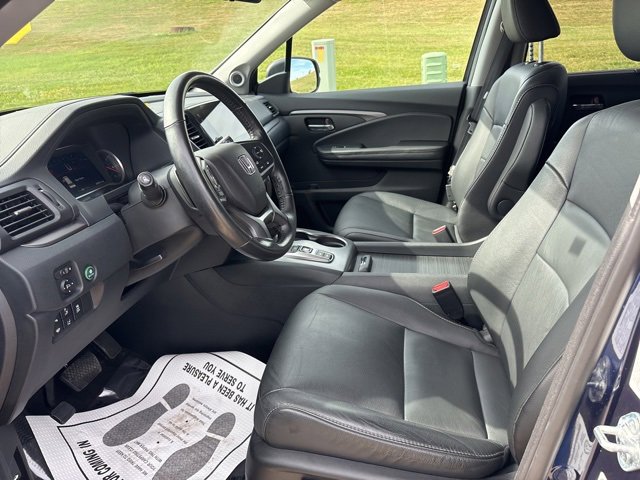 Used 2022 Honda Pilot Black Edition image 16