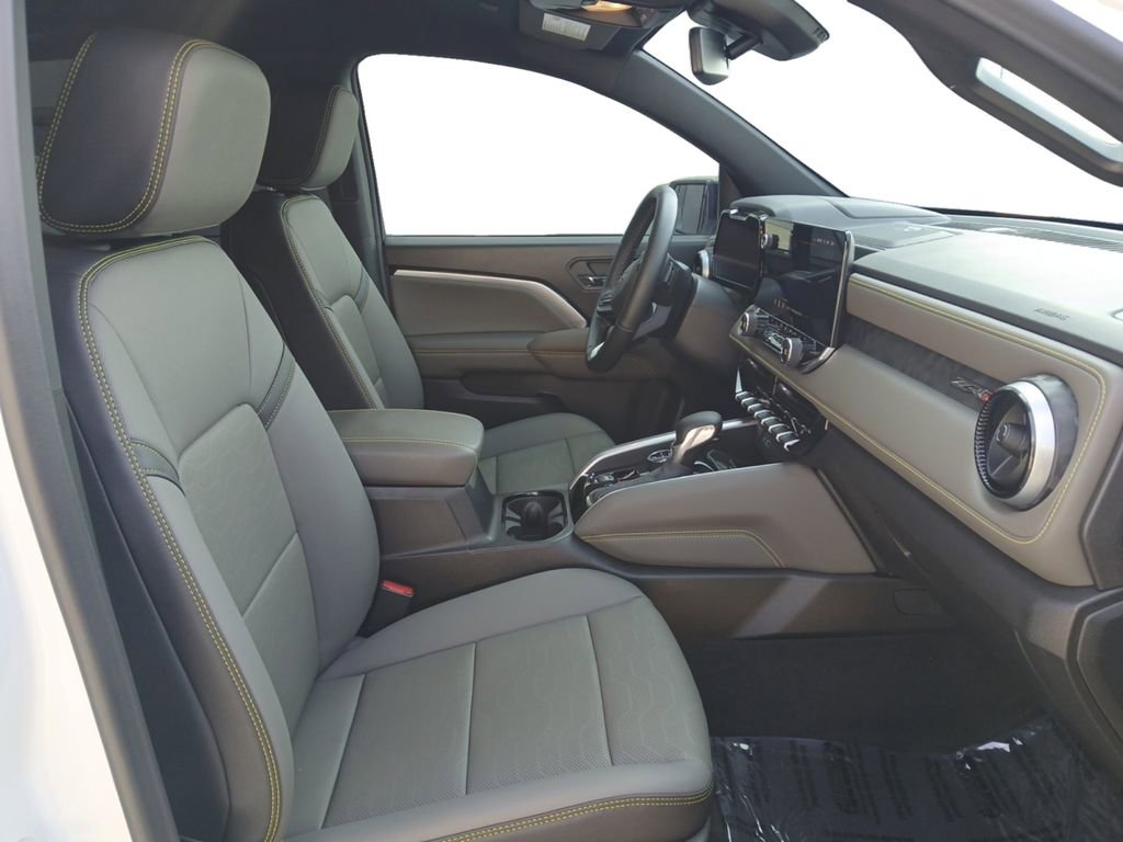 Used 2026 Chevrolet Colorado ZR2 w/ Technology Package image 24