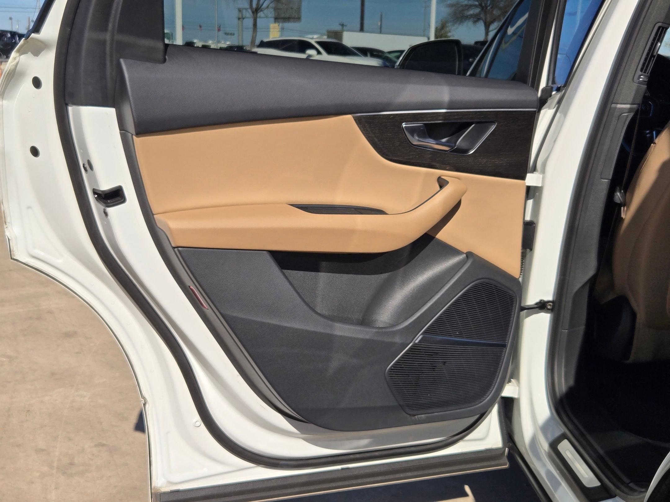 Used 2022 Audi Q7 3.0T Premium Plus w/ Premium Plus Package image 15