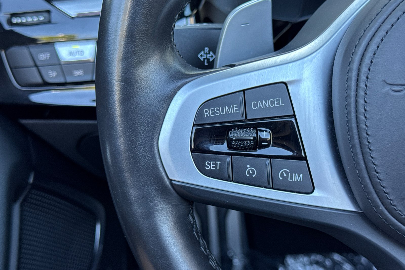 Used 2025 BMW Z4 sDrive30i RWD image 15