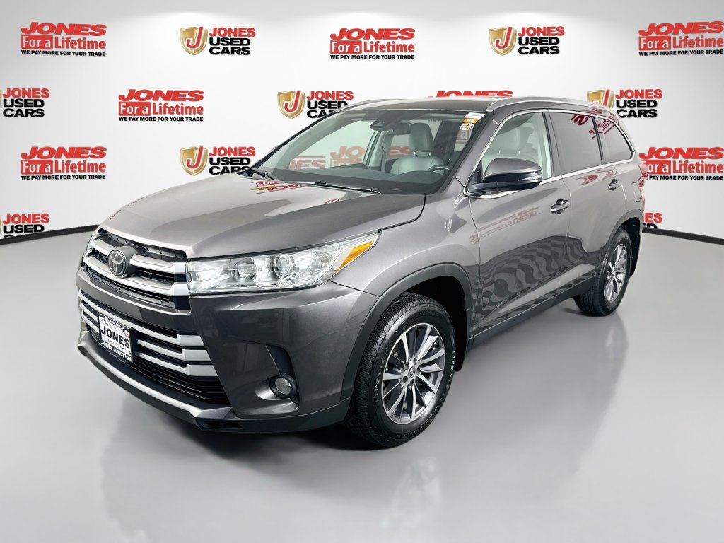Certified 2019 Toyota Highlander XLE AWD/4WD image 13