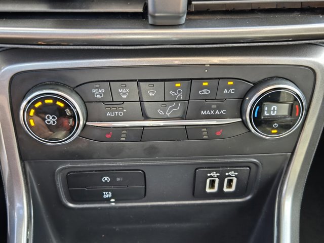 Certified 2019 Ford EcoSport SE image 16