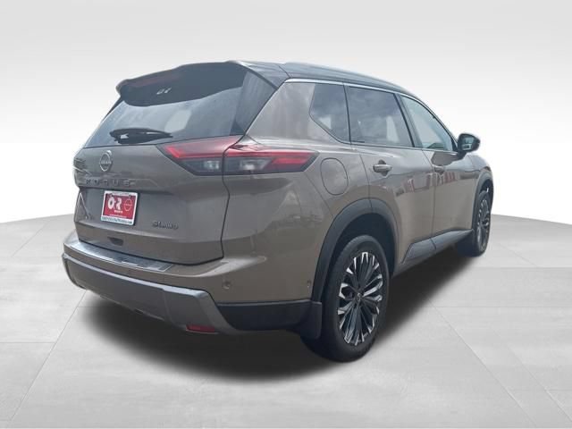 Used 2025 Nissan Rogue SL w/ Tech Package AWD/4WD image 6