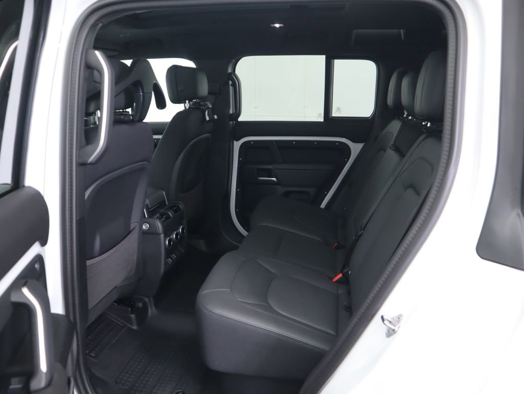 New 2026 Land Rover Defender 110 V8 image 22