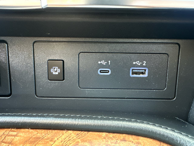 Used 2024 Nissan Armada SL AWD/4WD image 40