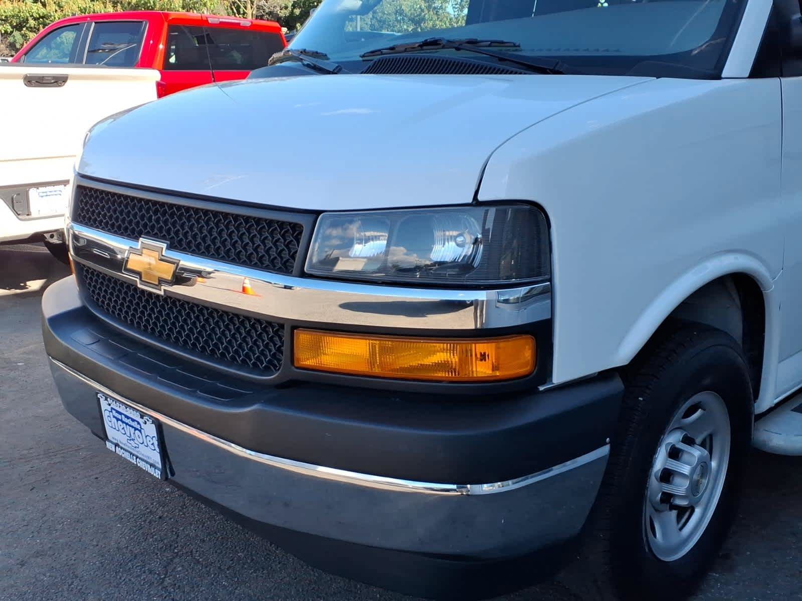 Certified 2025 Chevrolet Express 2500 w/ Driver Convenience Package RWD image 7