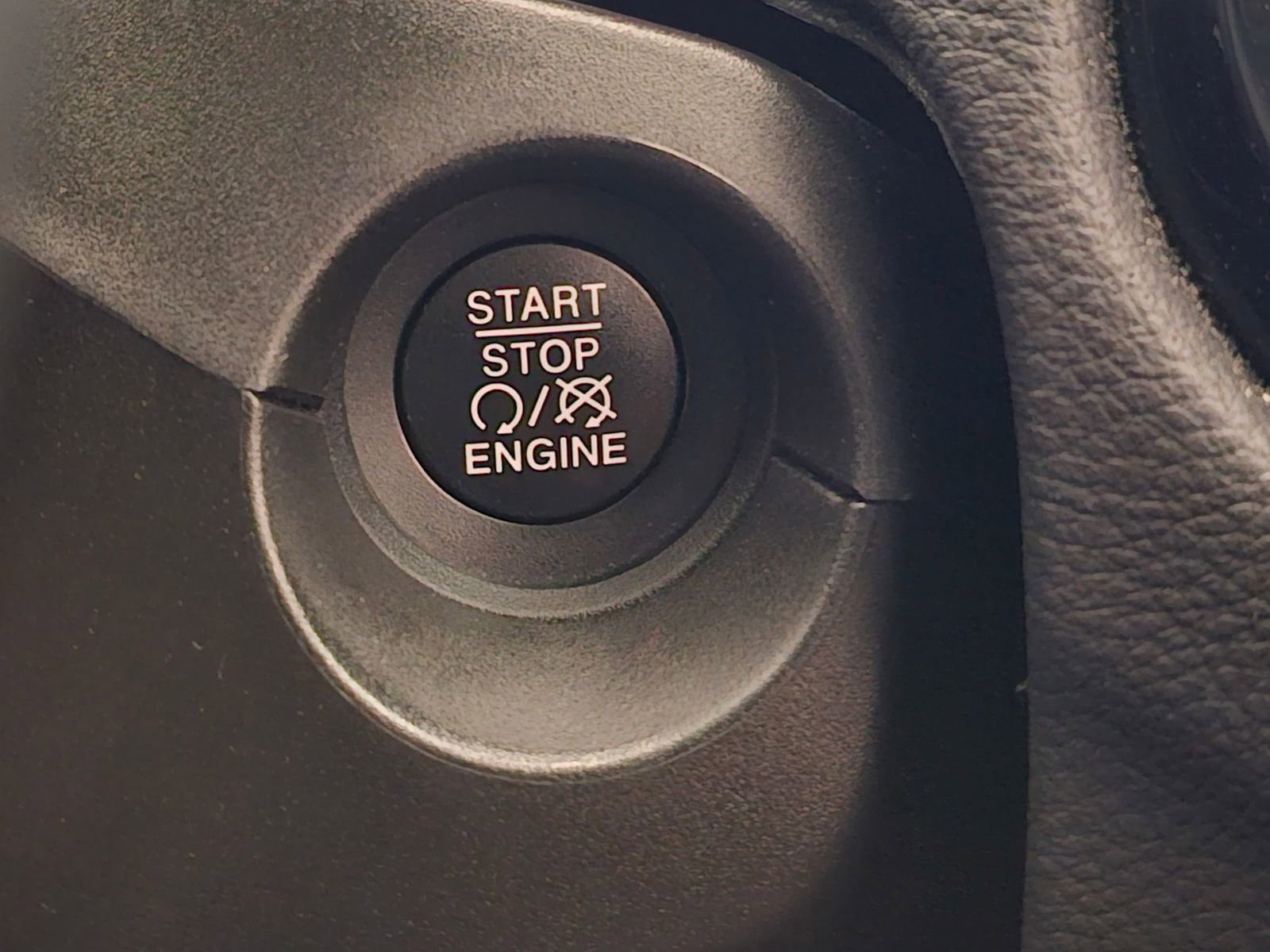 Used 2019 Jeep Compass Limited image 25