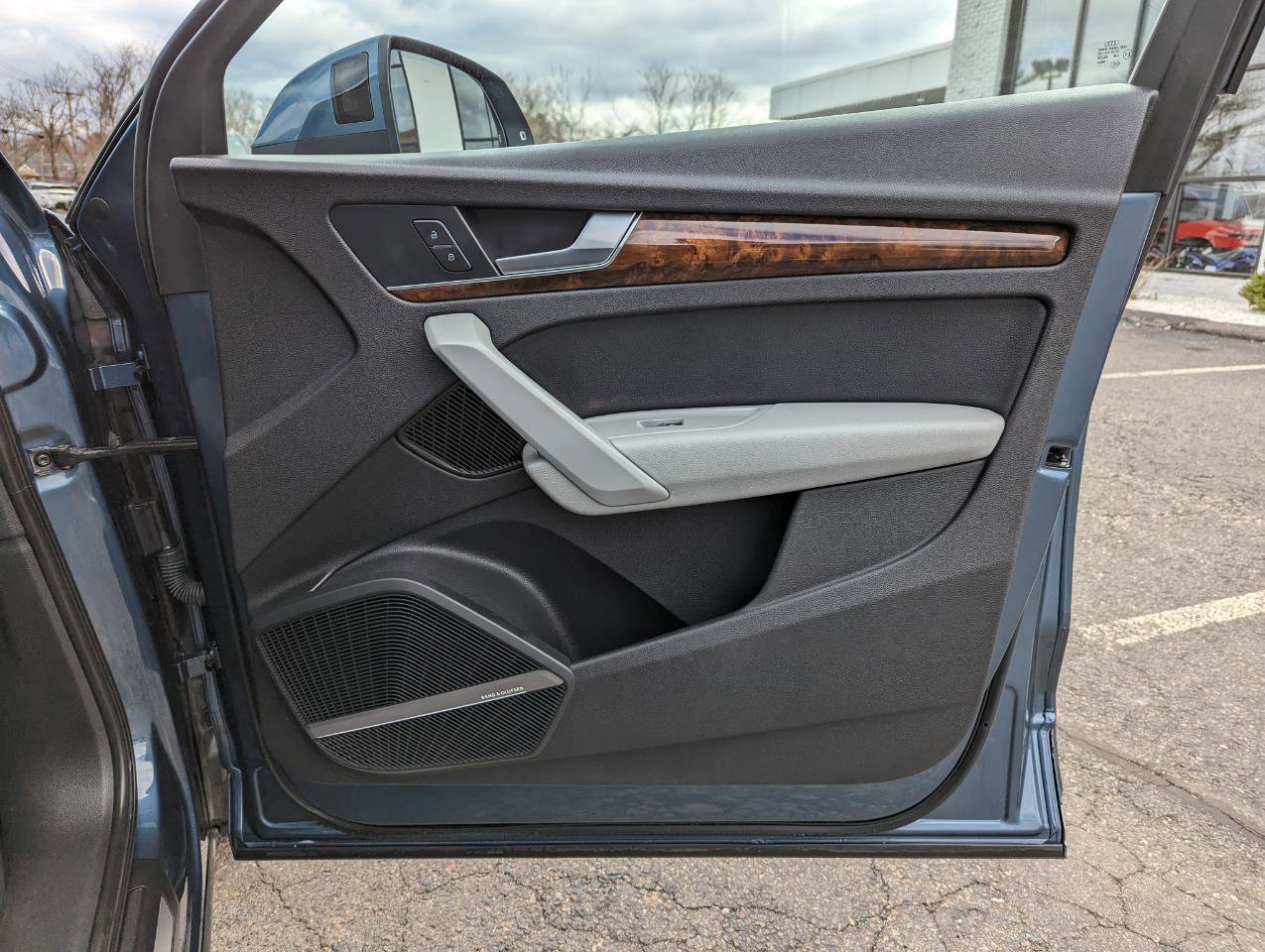 Used 2018 Audi Q5 2.0T Premium Plus w/ Premium Plus Package image 33