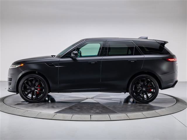 Used 2025 Land Rover Range Rover Sport Dynamic SE image 2