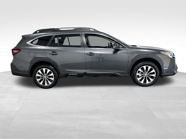 Used 2024 Subaru Outback Limited AWD/4WD image 2