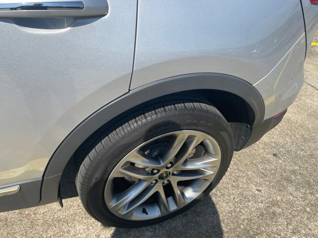 Used 2019 Lincoln MKC Reserve AWD/4WD image 4