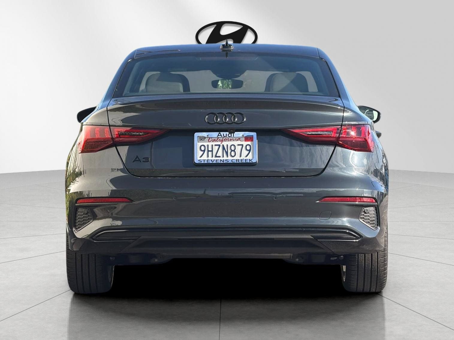 Used 2023 Audi A3 2.0T Premium Plus w/ Premium Plus Package FWD image 4