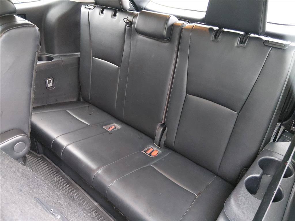 Used 2023 Toyota Highlander XLE FWD image 15