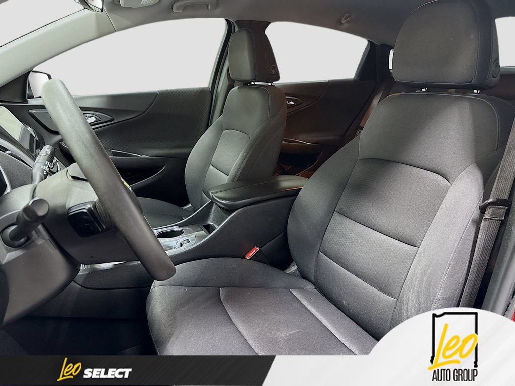 Used 2023 Chevrolet Malibu LT FWD image 23