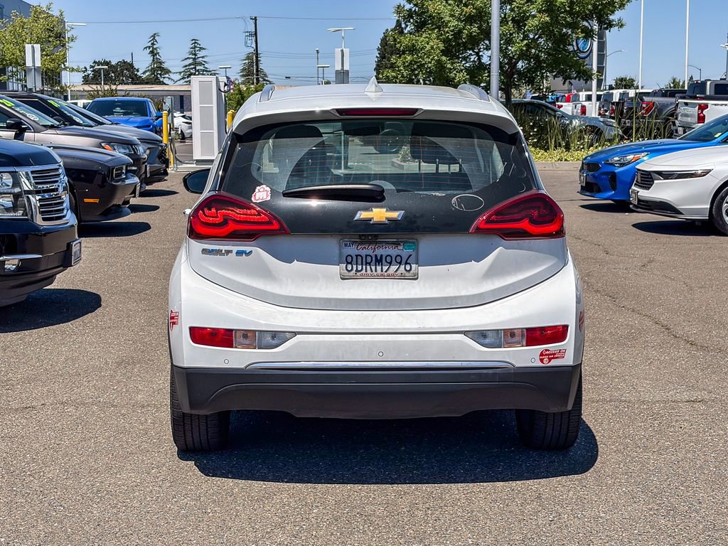 Used 2018 Chevrolet Bolt Premier w/ Driver Confidence II Package FWD image 3