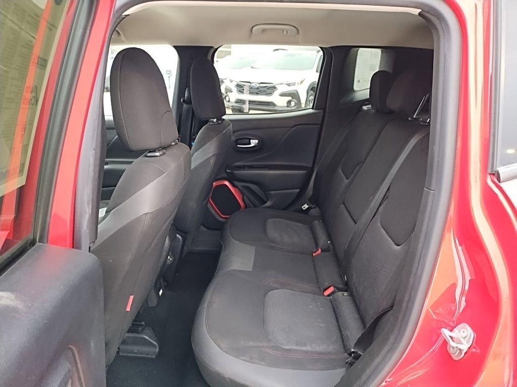 Used 2019 Jeep Renegade Trailhawk w/ UConnect 8.4 Nav Group image 47