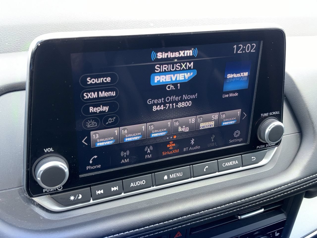 Certified 2025 Nissan Rogue SV w/ SV Premium Package FWD image 12