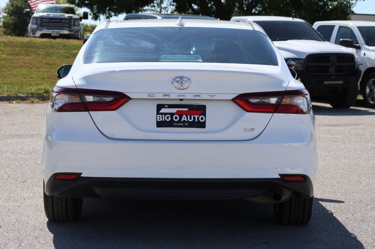 Used 2022 Toyota Camry LE FWD image 10