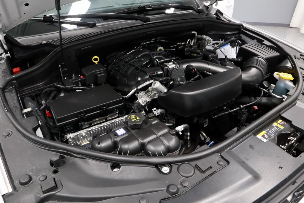 Used 2025 Dodge Durango GT AWD/4WD image 17