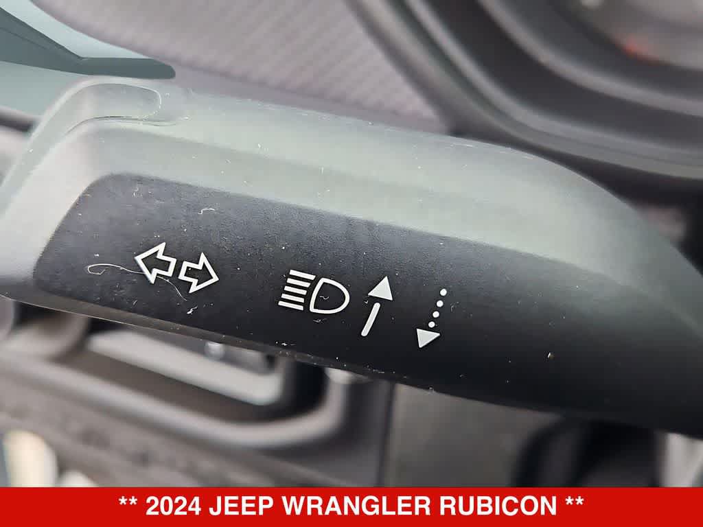Used 2024 Jeep Wrangler Unlimited Rubicon AWD/4WD image 28