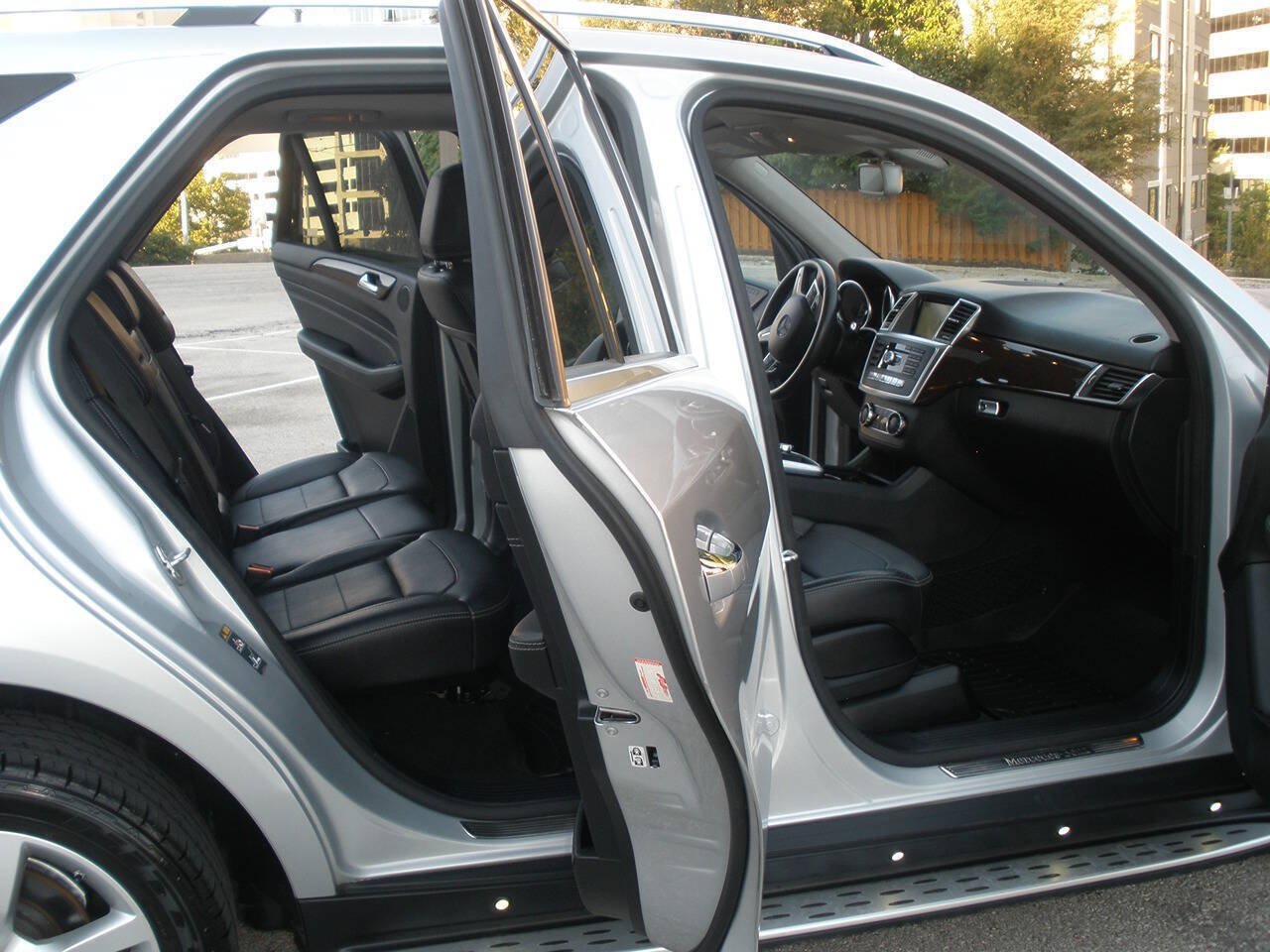 Used 2015 Mercedes-Benz ML 350 4MATIC image 23