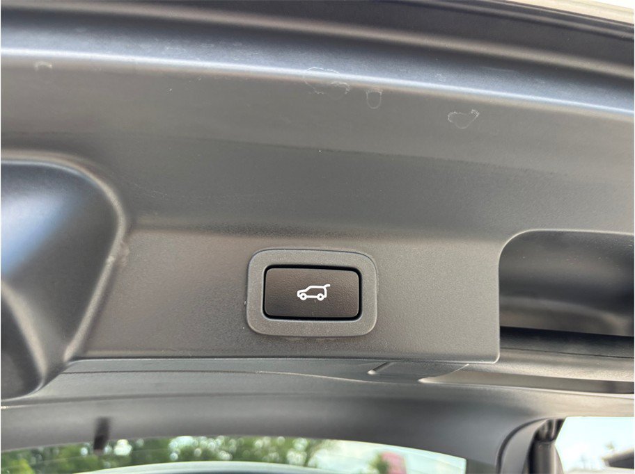 Used 2019 Jaguar F-PACE Premium AWD/4WD image 52