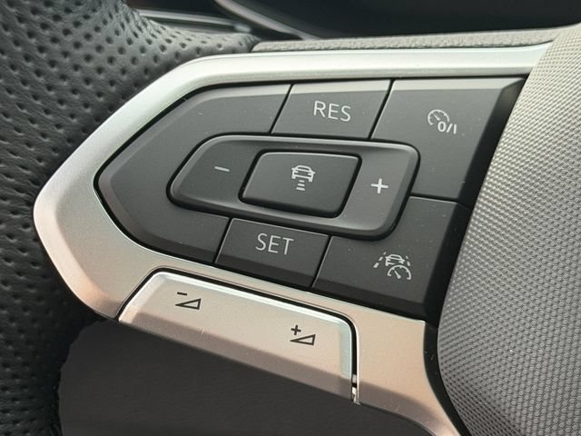 New 2026 Volkswagen Jetta GLI Autobahn FWD image 23