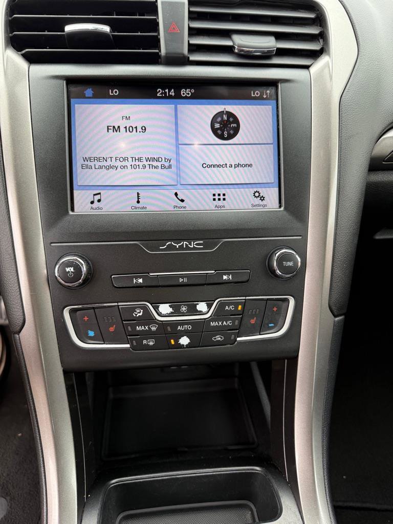 Used 2019 Ford Fusion SEL image 9