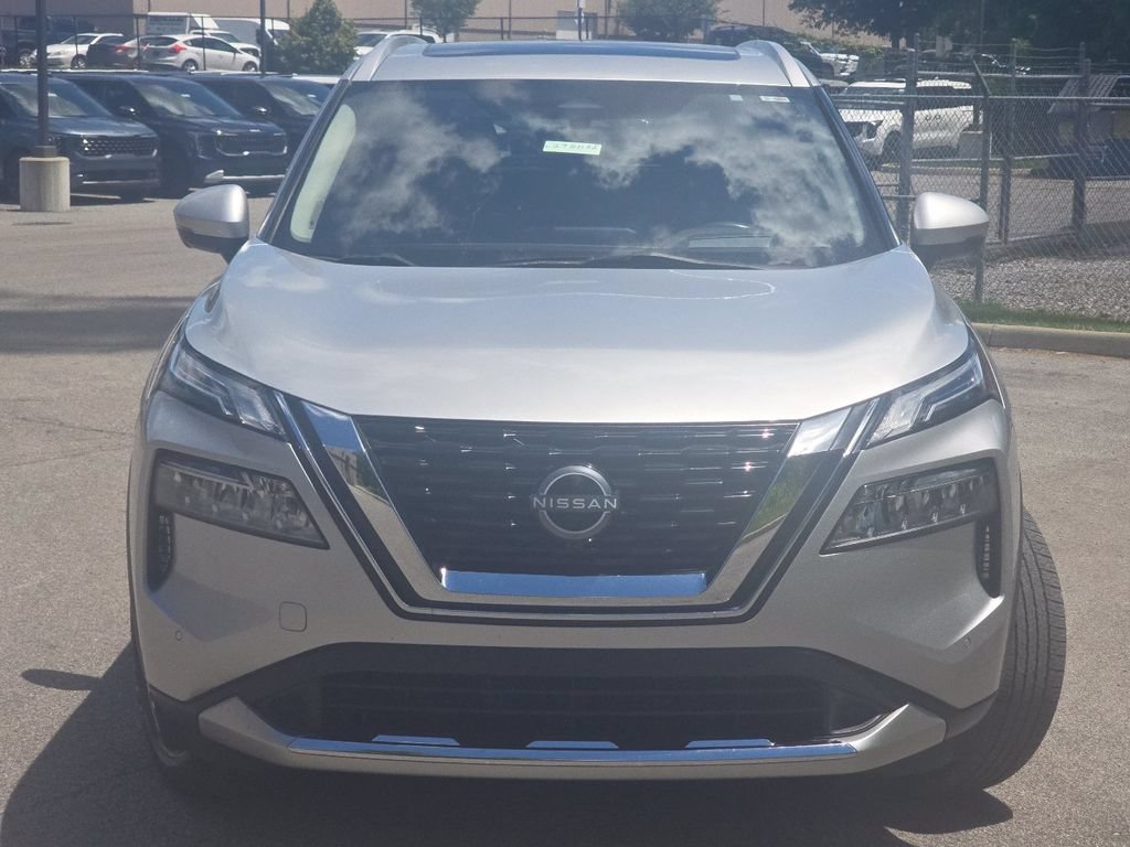 Used 2023 Nissan Rogue Platinum w/ Platinum Premium Package AWD/4WD image 12
