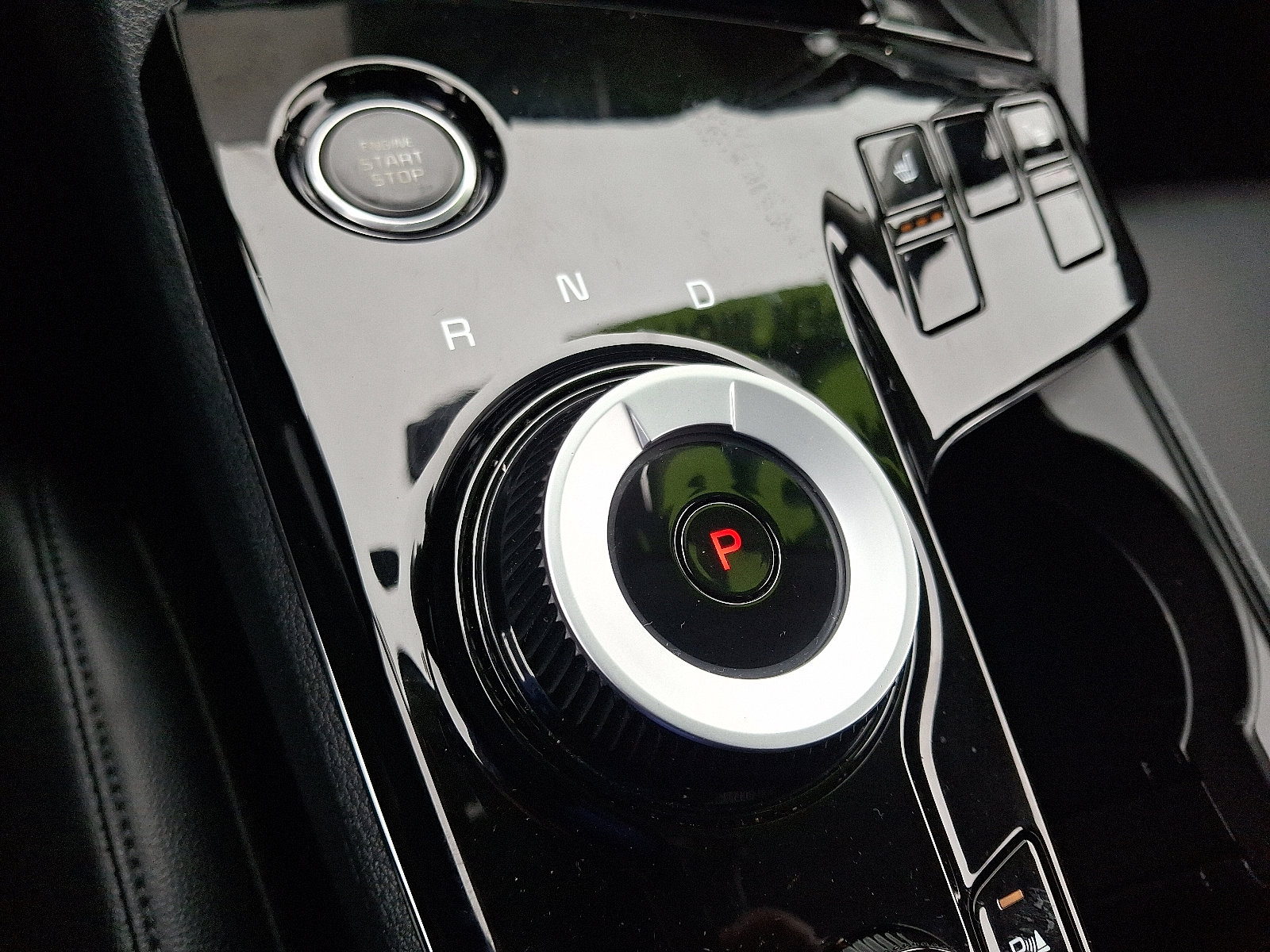 Used 2024 Kia Sportage EX w/ EX Premium Package image 15