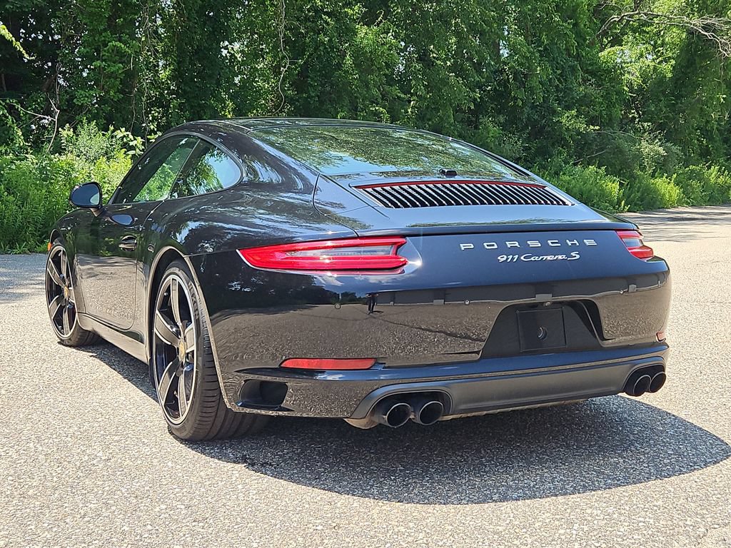 Used 2017 Porsche 911 Carrera S RWD image 3