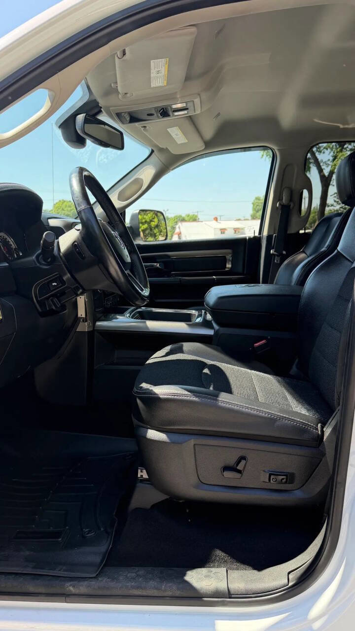 Used 2018 RAM 2500 Big Horn w/ Sport Appearance Group image 16