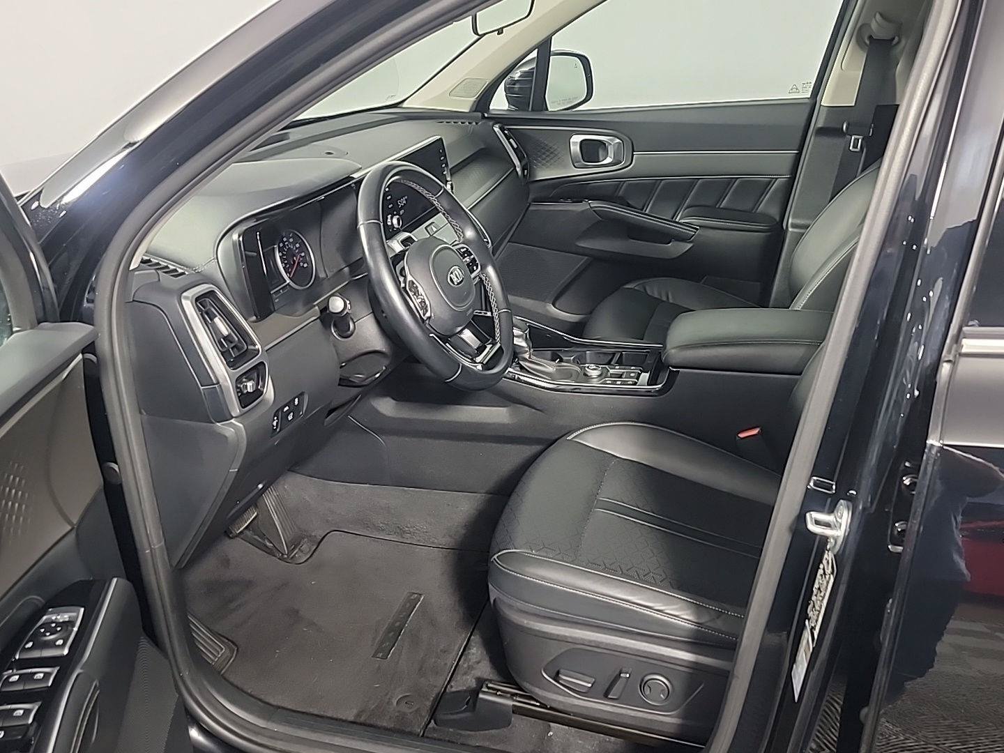 Used 2021 Kia Sorento SX FWD image 19