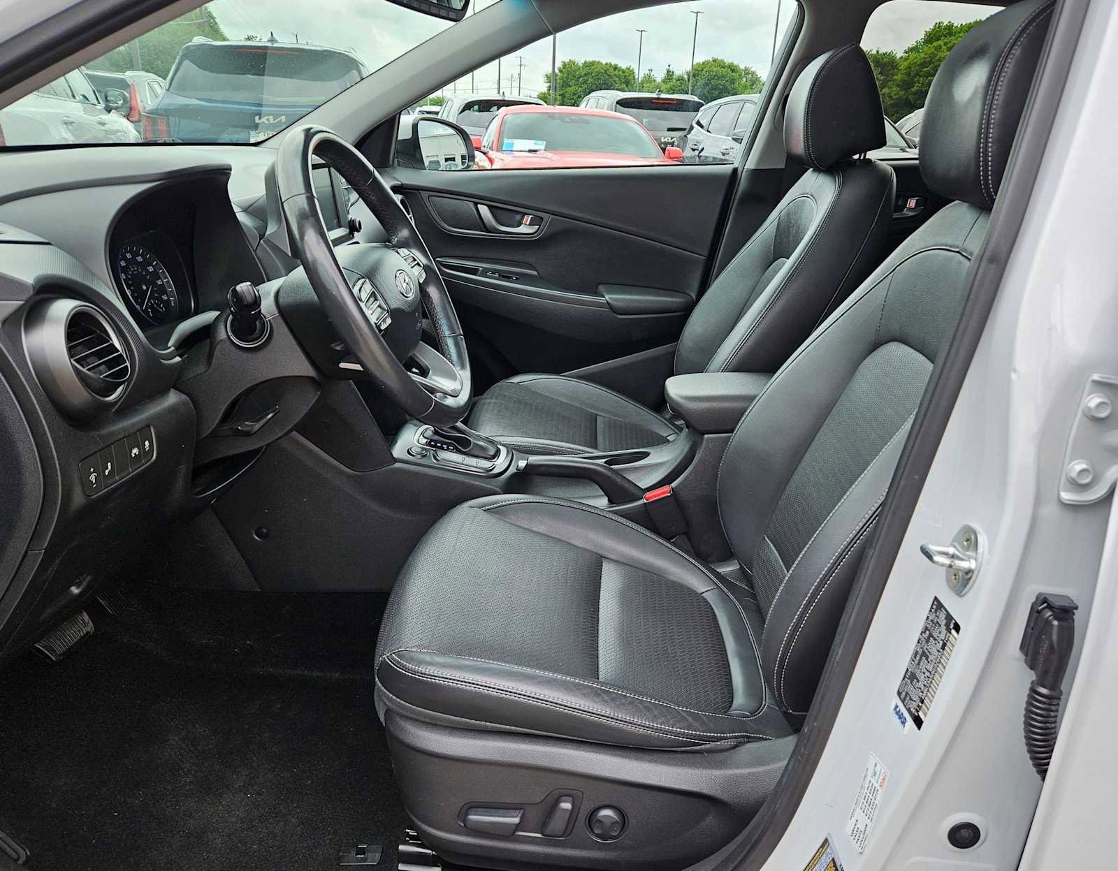Used 2019 Hyundai Kona Limited image 17