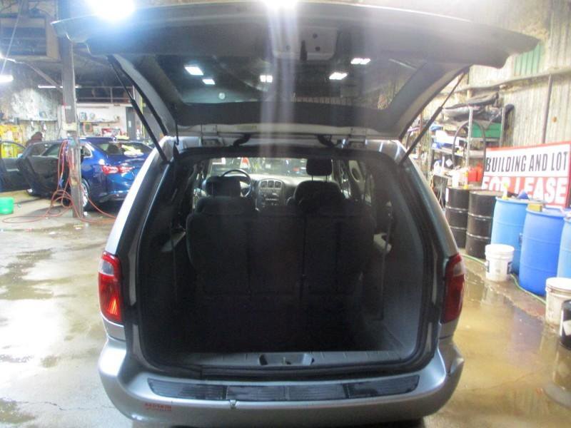 Used 2007 Dodge Grand Caravan SXT FWD image 7