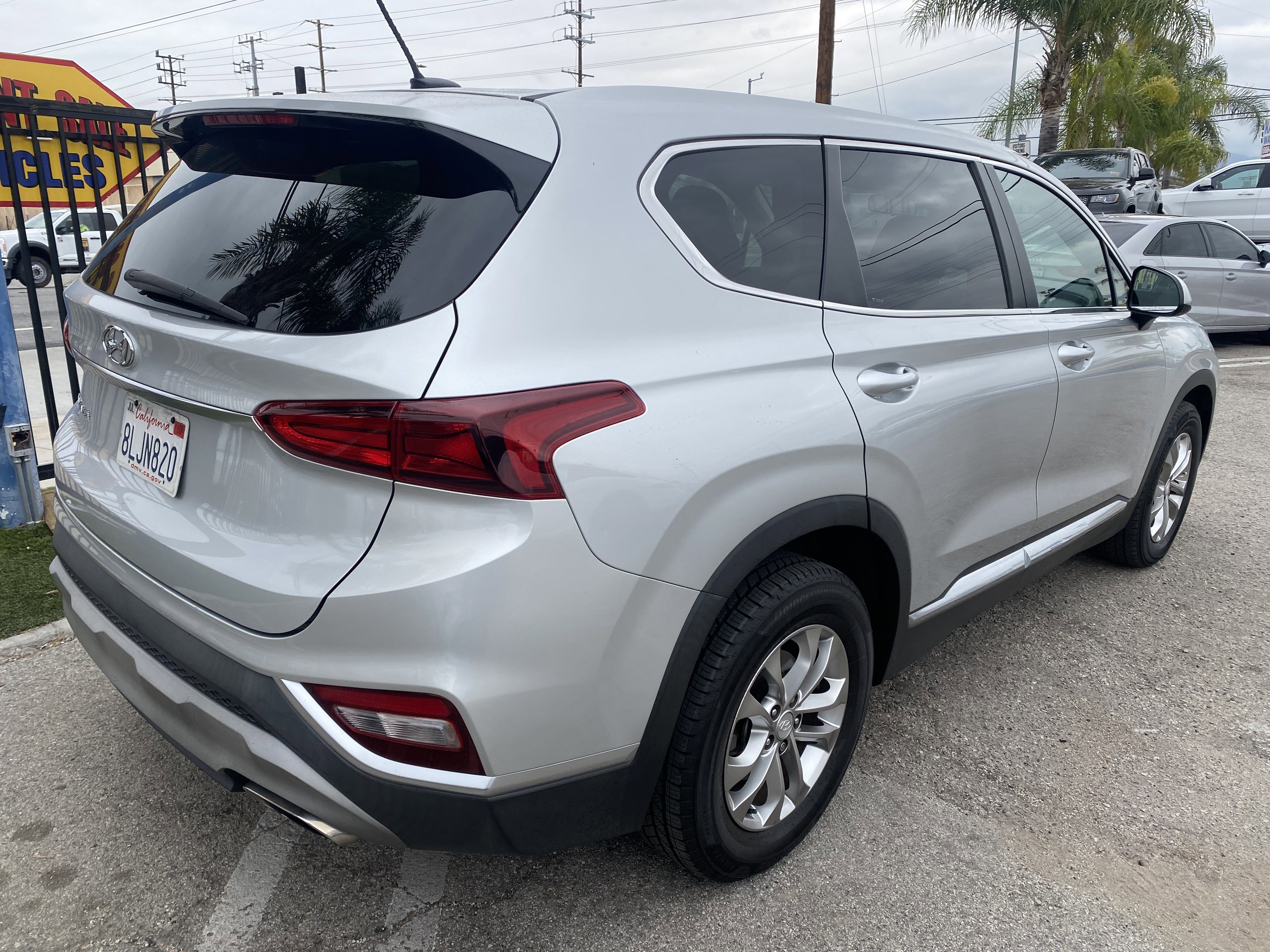Used 2019 Hyundai Santa Fe SE FWD image 8