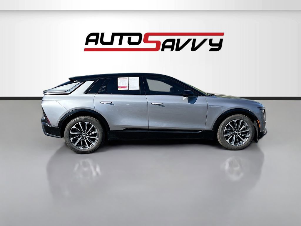 Used 2025 Cadillac Lyriq Sport RWD image 8
