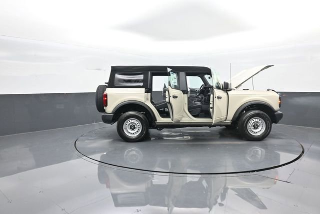 New 2025 Ford Bronco 4-Door image 36