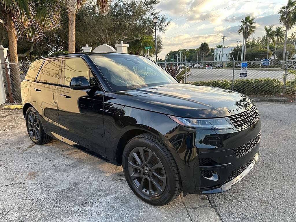 Used 2024 Land Rover Range Rover Sport Dynamic SE AWD/4WD image 9
