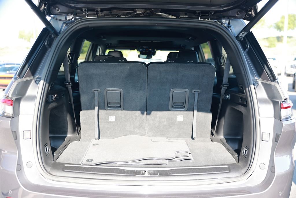 Used 2022 Jeep Grand Cherokee L Laredo RWD image 37