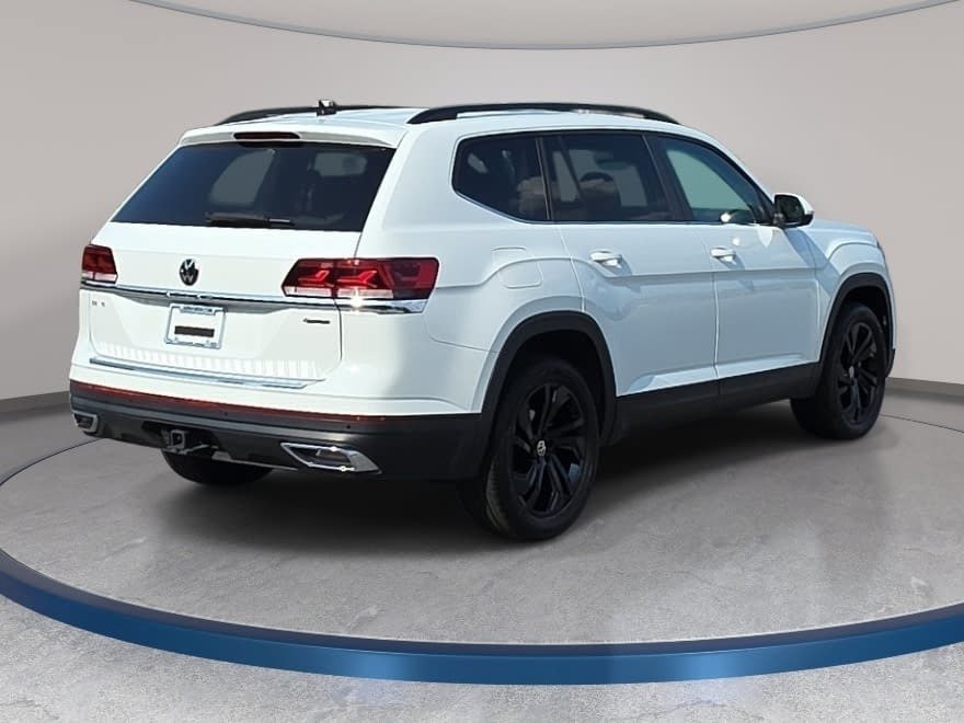 Used 2023 Volkswagen Atlas SE w/ Panoramic Sunroof Package AWD/4WD image 5