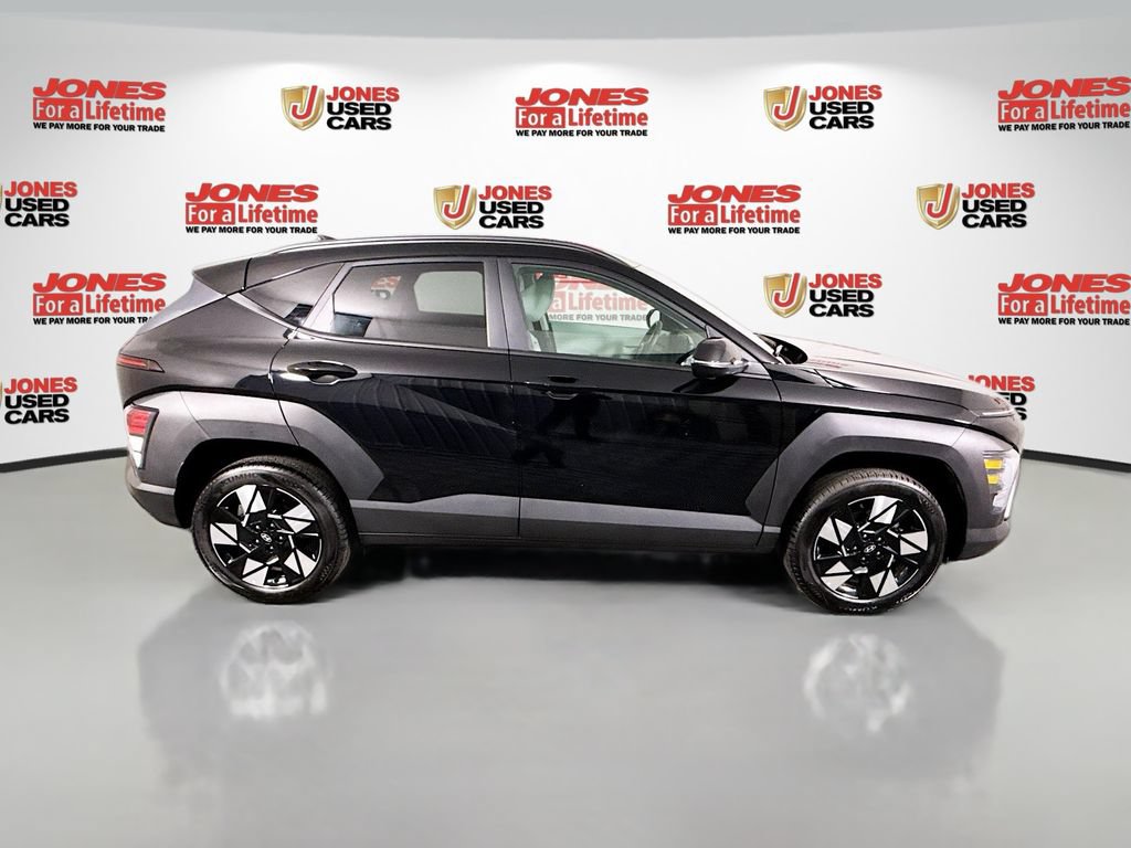 Certified 2025 Hyundai Kona SEL AWD/4WD image 17