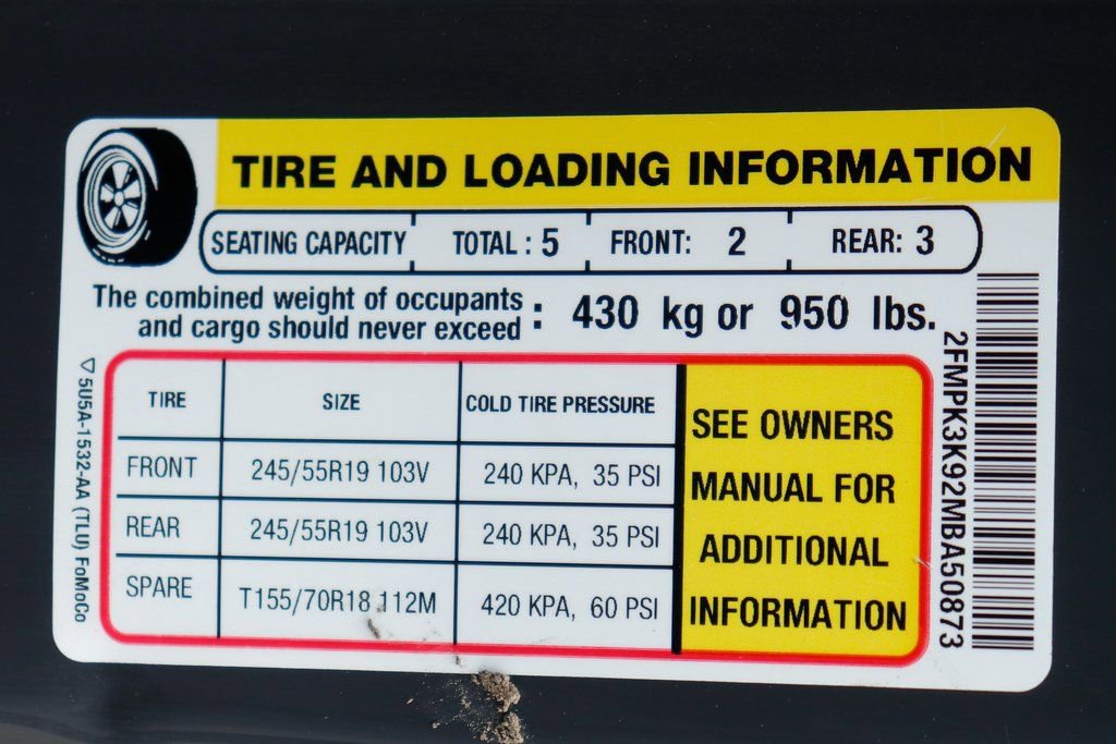 Used 2021 Ford Edge Titanium w/ Cargo Accessory Package image 57