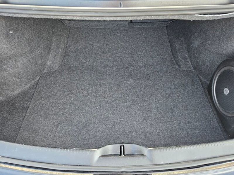 Used 2022 Chrysler 300 Touring L w/ Popular Equipment Group image 11